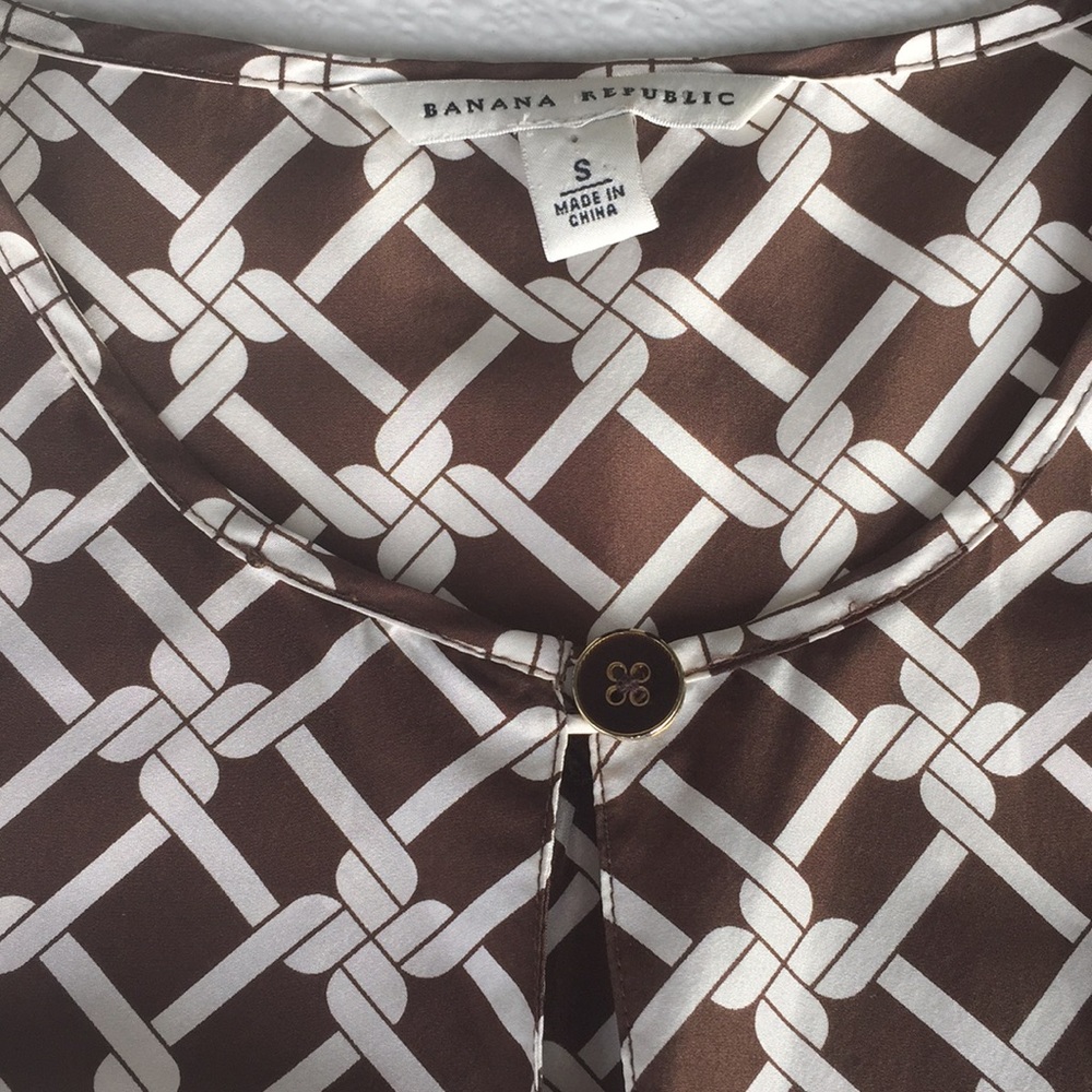 Banana Republic 100% silk blouse